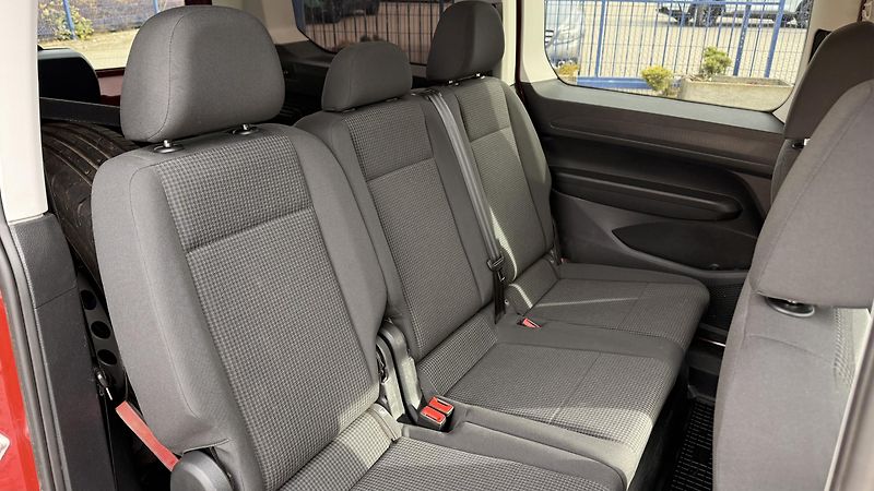Volkswagen Caddy (2021) 2.0 TDI,MAXI,ČR,4X4,5 MÍST - fotka 21 z 33