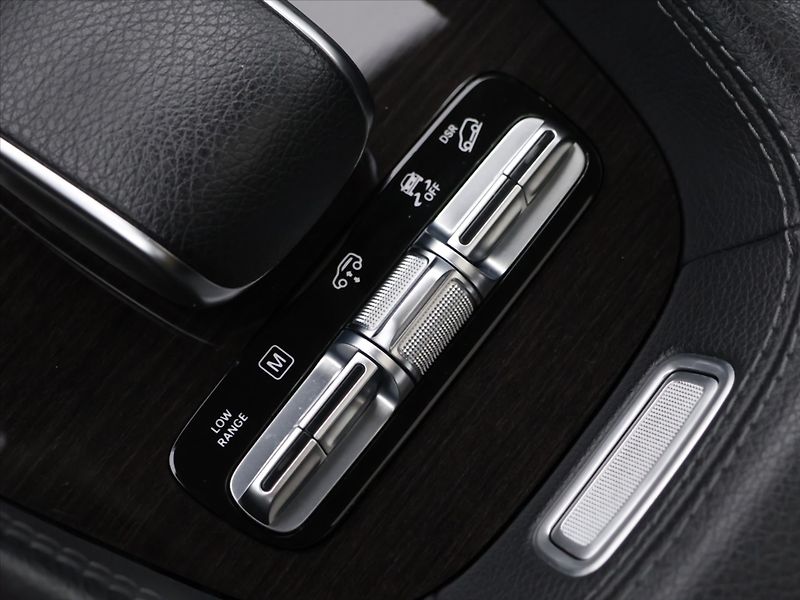 Mercedes-Benz GLS 2,9 400d 4MATIC AMG CZ DPH - fotka 35 z 47