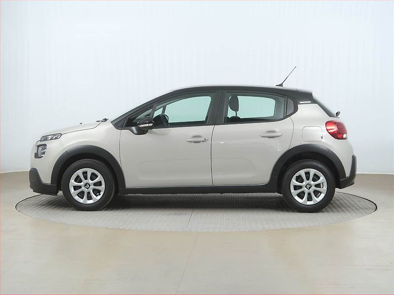 Citroën C3 (2021) 1.2 PureTech, ČR,1.maj - fotka 3 z 13