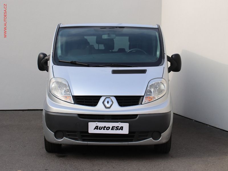 Renault Trafic (2009) 2.0 DCi - fotka 2 z 3