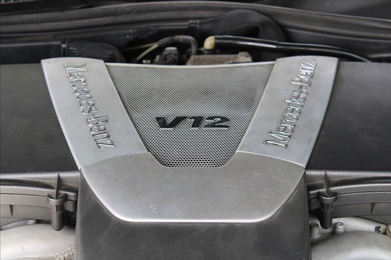 Mercedes-Benz Třídy S S 600 Long V12 / Lorinser - fotka 43 z 43
