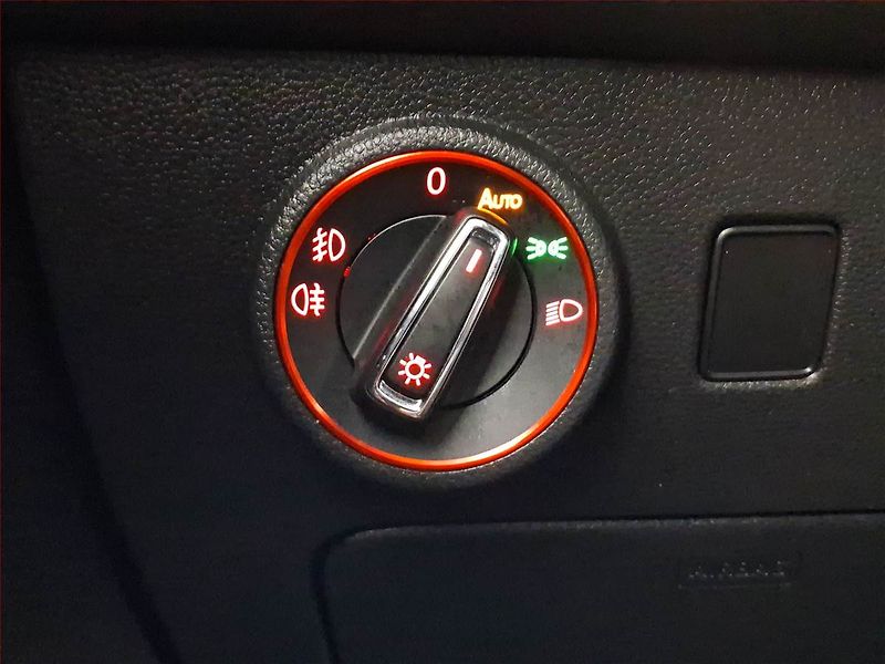 Seat Ateca (2018) FR 1.5 TSI, Automat, Kůže - fotka 20 z 23