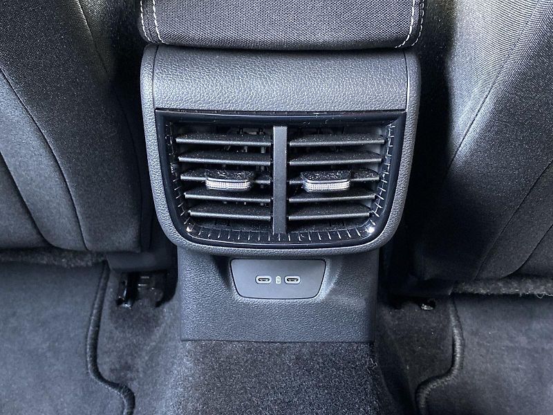 Škoda Fabia (2025) 1.0 TSI DSG Monte Carlo - fotka 28 z 33