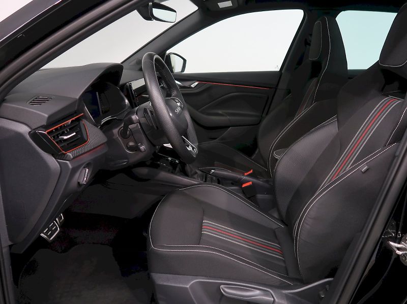 Škoda Kamiq (2026) MONTE CARLO 1.5TSI 110KW DSG P - fotka 13 z 38