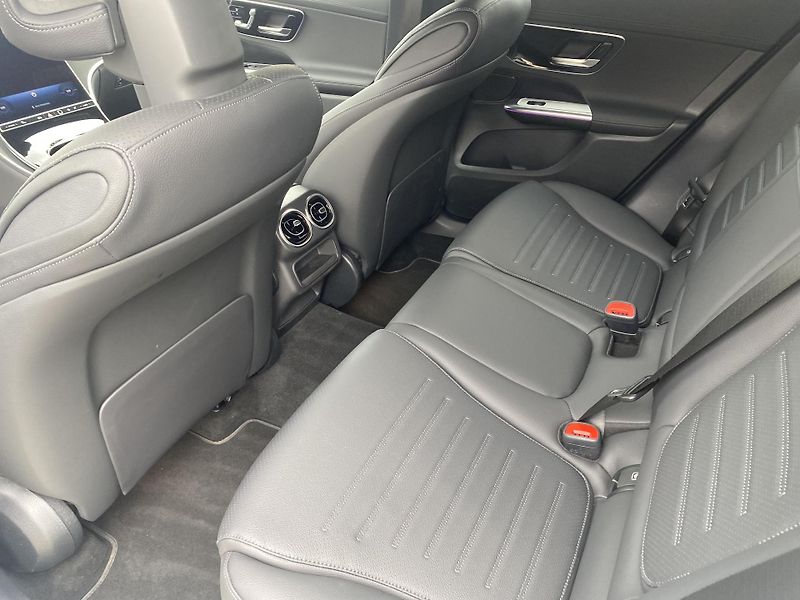 Mercedes-Benz GLC 200d 4Matic - fotka 9 z 12