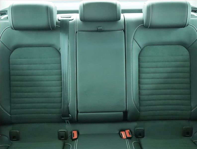 Volkswagen Passat (2021) Elegance 2.0 TDI - fotka 10 z 22