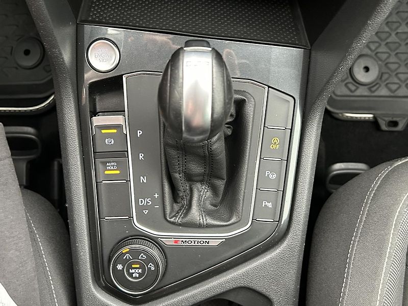 Volkswagen Tiguan 2.0 TSi 4x4 Comfort line - fotka 25 z 27