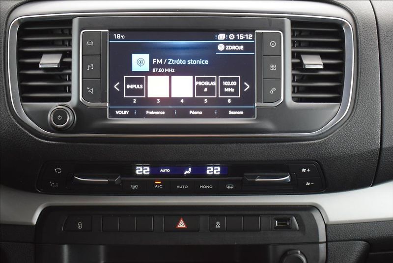 Peugeot Traveller 2,0 HDi, 8-míst, NAVIGACE - fotka 17 z 33
