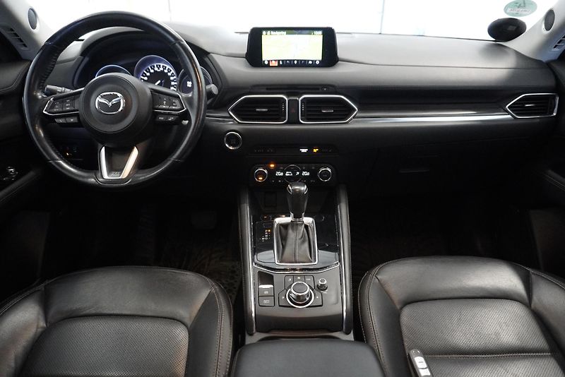Mazda CX-5 2,2 SKYACTIV-D OPTIMUM 4WD AUT - fotka 16 z 32