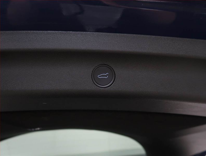 Tesla Model Y (2024) Standard LFP 64kWh, digi klima - fotka 17 z 33