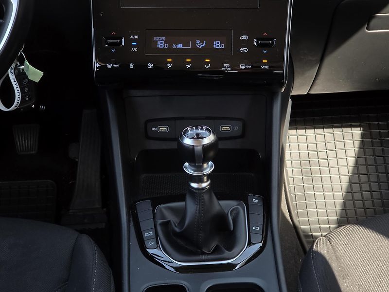 Hyundai Tucson (2022) 1,6CRDI 85kW COMFORT - fotka 14 z 15