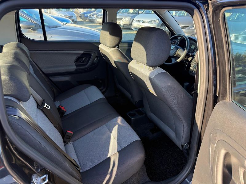Škoda Fabia 1.2i KLIMA - fotka 11 z 13