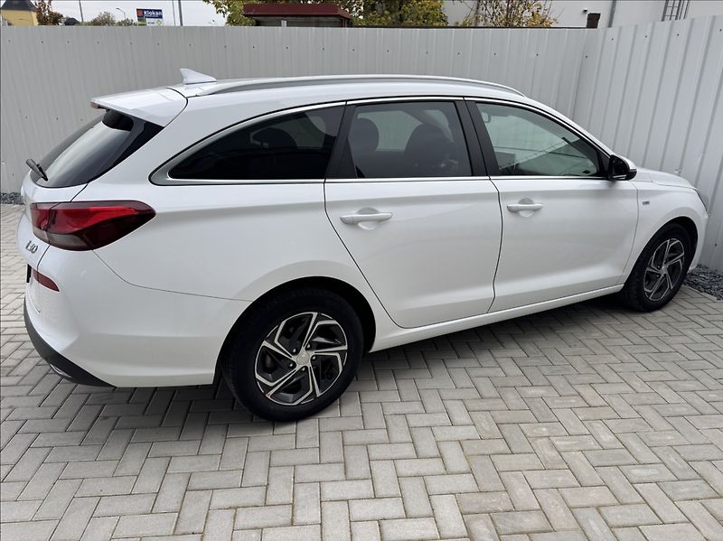 Hyundai i30 1,5 T-GDi WG DPH 1.maj původČR - fotka 13 z 50