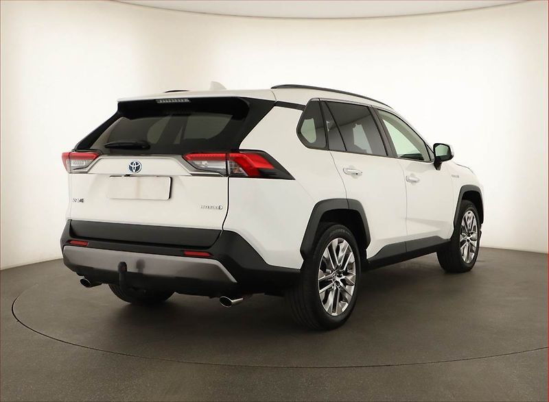 Toyota RAV4 (2020) Executive 2.5 Hybrid - fotka 5 z 18