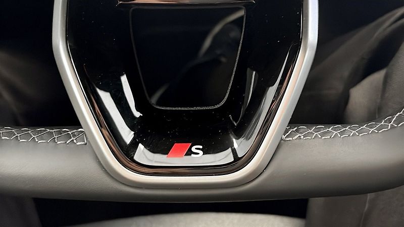 Audi A5 E-Hybrid S-line Tech Plus B&O - fotka 16 z 19