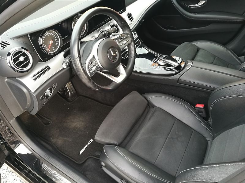 Mercedes-Benz Třídy E 300 CDI 180kw - fotka 5 z 23