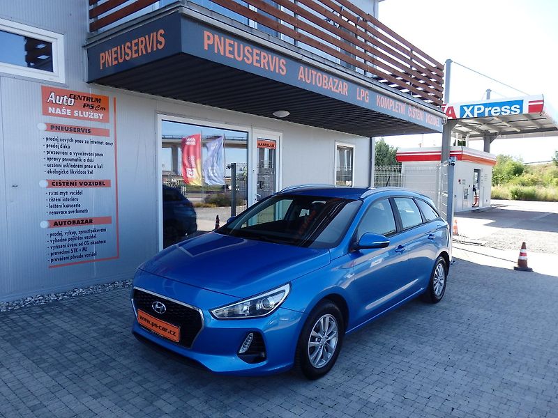 Hyundai i30 1.6 CRDi ZÁLOHOVÁNO - fotka 1 z 22