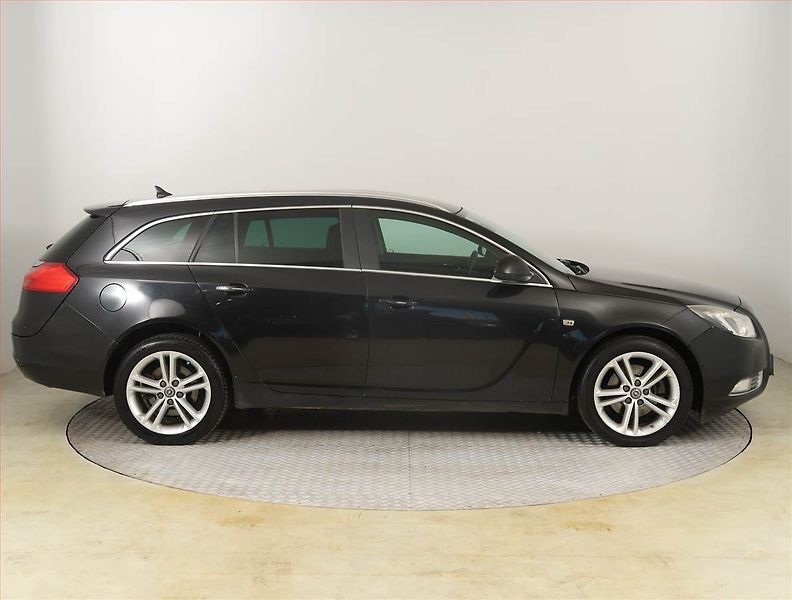 Opel Insignia (2012) 2.0 CDTI, 4X4, jezdí výborně - fotka 6 z 16