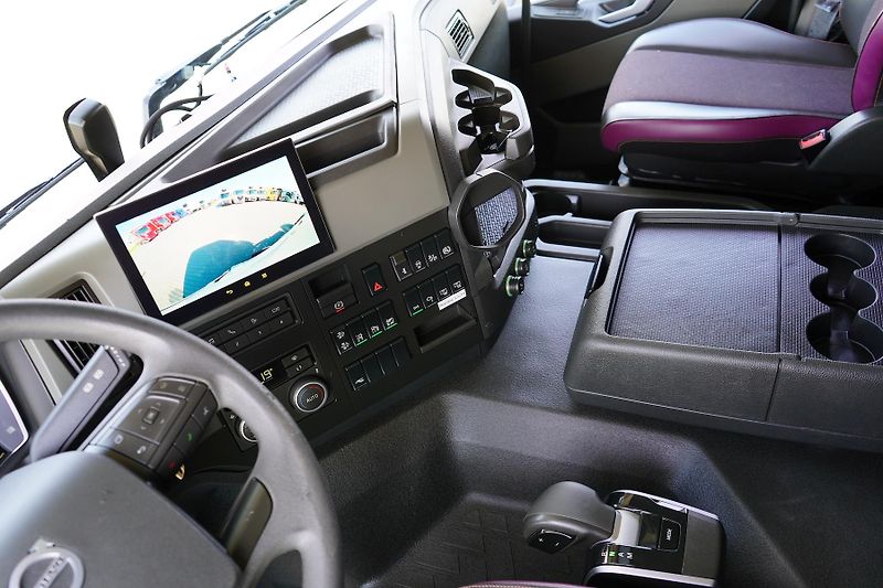 Volvo FM (2022) 460 / E 6 / ACC / PEŁNY ADR /  - fotka 9 z 47