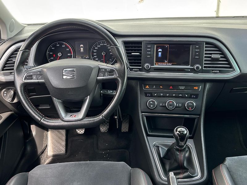 Seat Leon ST FR - fotka 18 z 26
