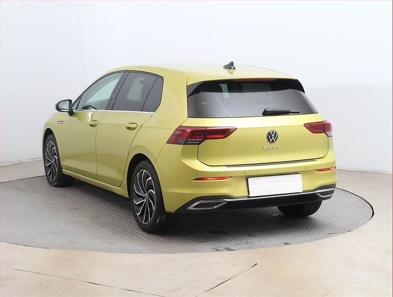 Volkswagen Golf (2020) Style 1.5 TSI - fotka 4 z 20