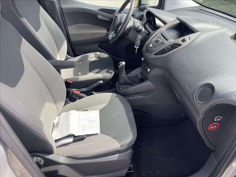 Ford Tourneo Connect 1,5 TDCi Trend Klima bez koroz - fotka 13 z 33