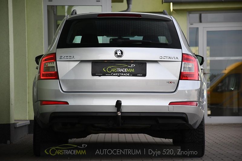 Škoda Octavia 2,0TDi - fotka 4 z 47