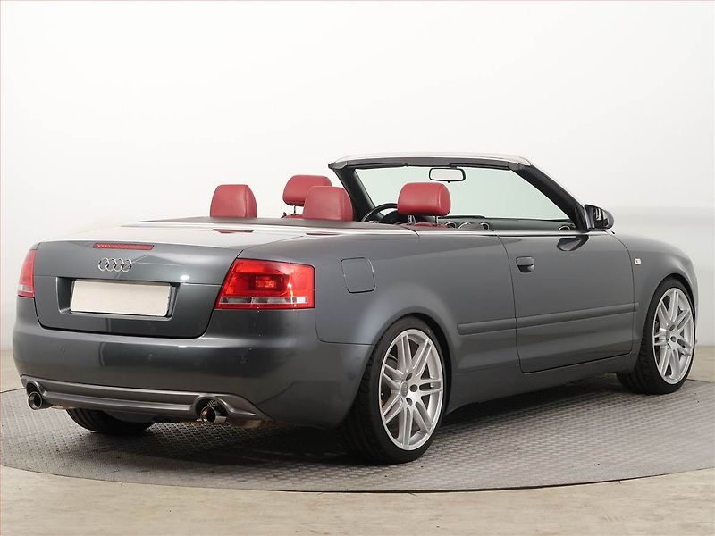 Audi A4 (2008) S-Line 1.8 T, Serv.kniha - fotka 5 z 13