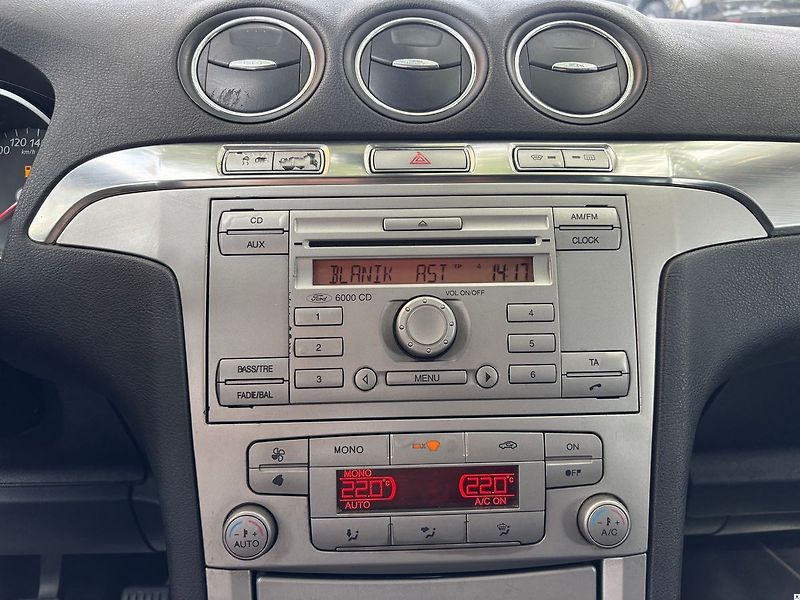 Ford S-MAX 1.8TDCi/2007/7MÍST,2MAJ,SERVIS - fotka 36 z 44