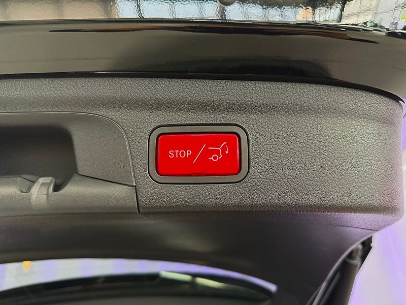 Mercedes-Benz GLE 4M AMG, AIRMATIC, WEBASTO, 360 - fotka 27 z 29