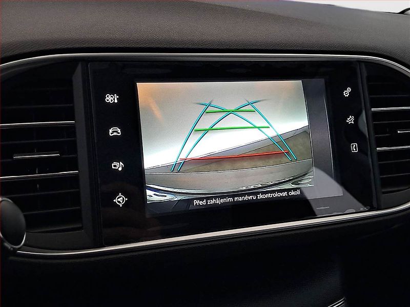 Peugeot 308 (2015) Active 1.2 e-THP, Navi - fotka 19 z 19