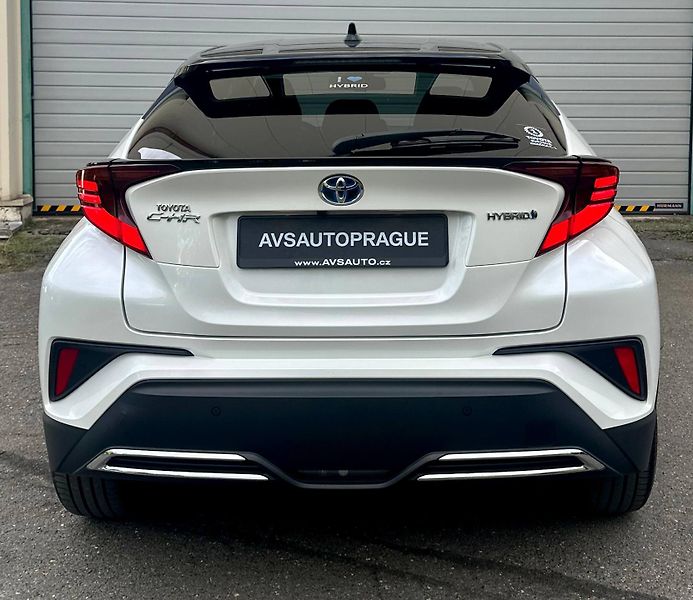 Toyota C-HR (2020) 2.0 HYBRID 112KW AUT 2020 - fotka 5 z 34