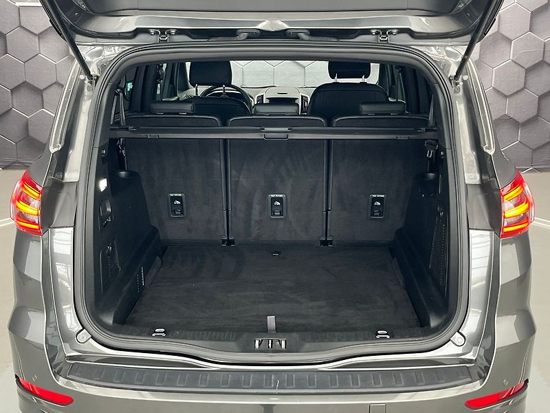 Ford S-MAX 2.5 Duratec HEV ST-LINE - fotka 43 z 68