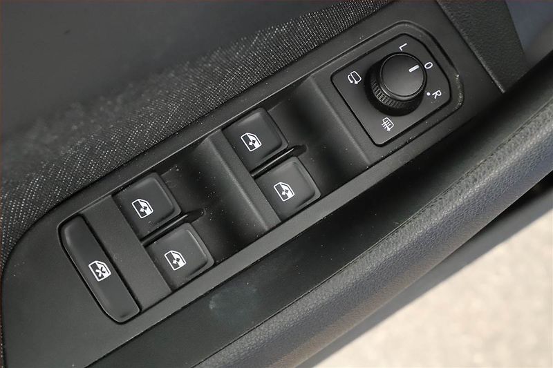 Škoda Scala (2019) 1.5 TSI, Automat, Serv.kniha - fotka 20 z 21