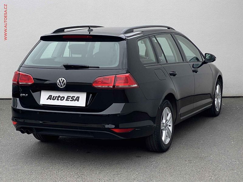 Volkswagen Golf (2013) 2.0 TDi, Comfortline, DSG - fotka 4 z 18