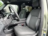 Land Rover Defender 3,0 110 D300 X-DYN HSE / SATIN - náhled 13