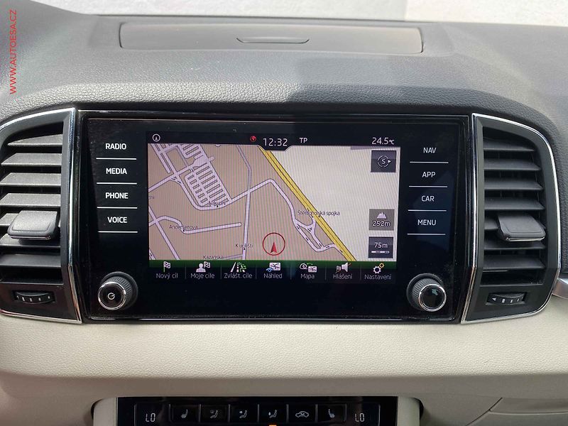 Škoda Karoq (2019) 1.0TSi, Style, DSG, +kola - fotka 17 z 20