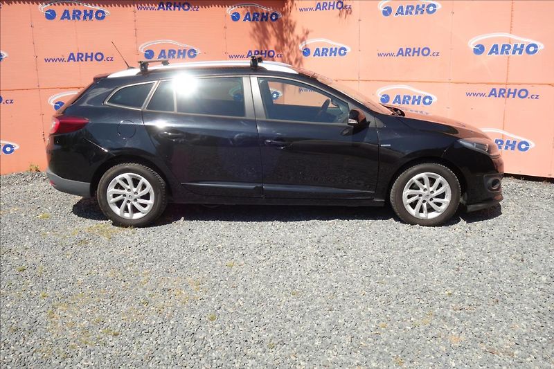 Renault Mégane 1,2 TCe, ČR, 1 MAJ., LIMITED. - fotka 8 z 30