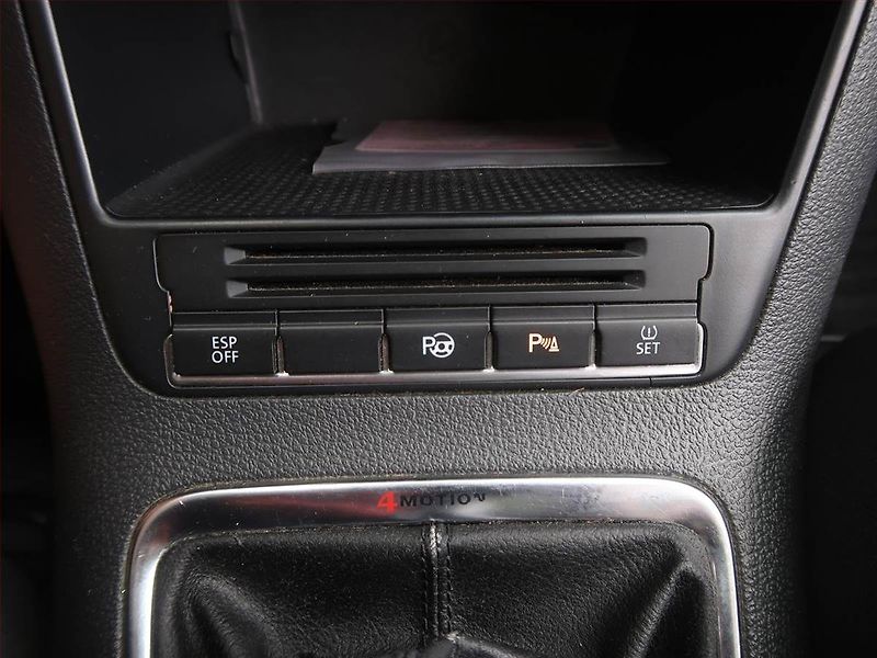 Volkswagen Tiguan (2008) 2.0 TDI, 4X4, Navi, Xenony - fotka 19 z 19