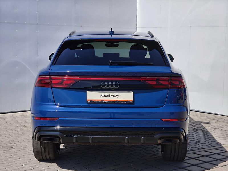 Audi Q8 SUV 50 Quattro 8TT 3,0TDI - fotka 26 z 28