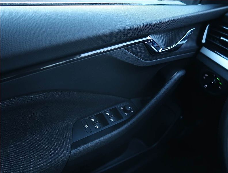 Škoda Scala (2021) Style 1.5 TSI, Serv.kniha - fotka 15 z 20