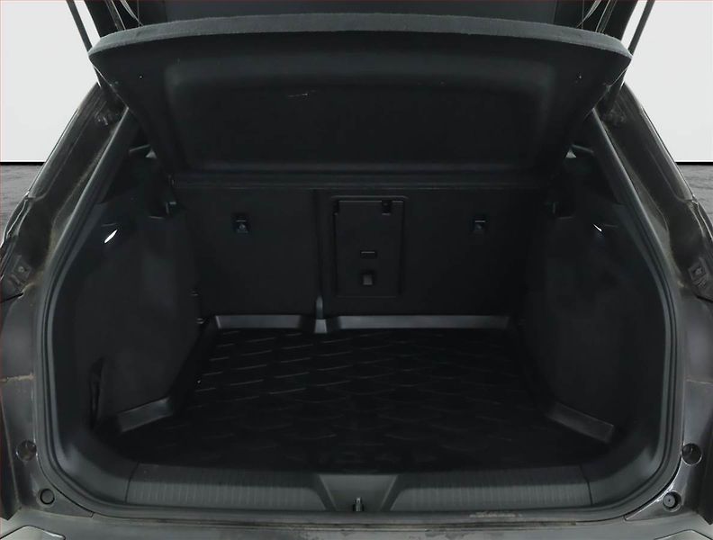 Volkswagen ID.4 (2020) 1st (82 kWh), SoH 89% - fotka 14 z 19