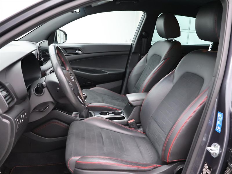 Hyundai Tucson 1,6 T-GDI 130kW 4x4 N line - fotka 10 z 32