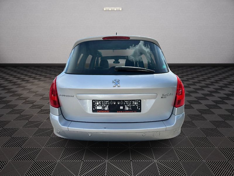 Peugeot 308 (2013) SW 1,6HDI 82Kw - fotka 6 z 24