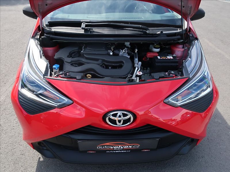 Toyota Aygo 1,0 i,NovéČR,klima,38tkm - fotka 20 z 21