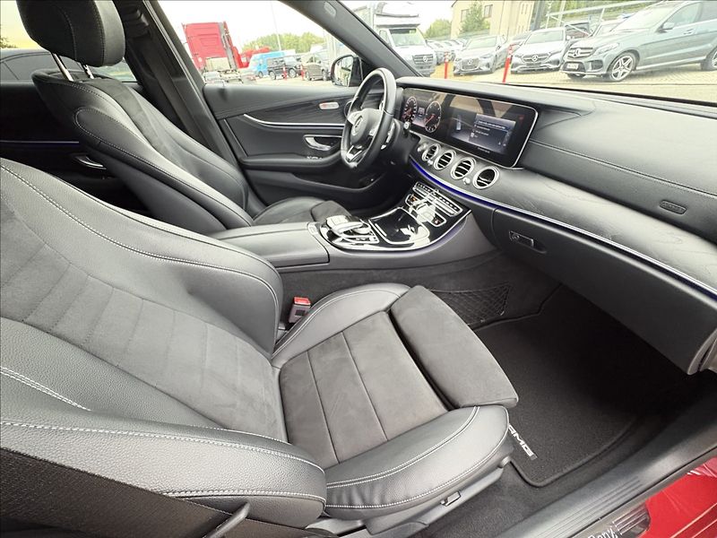 Mercedes-Benz Třídy E 3,0 E 350 d 4M ČR - fotka 12 z 20