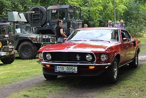 V Libořicích u Žatce se uskutečnil v pořadí třetí sraz historických vozidel. Ford Mustang nemohl chybět.