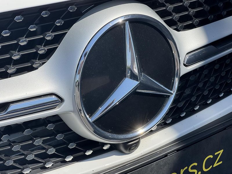Mercedes-Benz GLC (2020) 200 kupé 4Matic DPH ČR - fotka 49 z 53