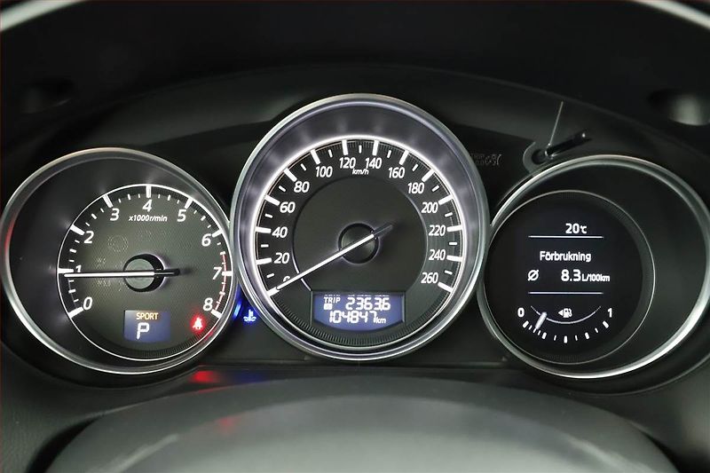 Mazda CX-5 (2015) 2.0 Skyactiv-G, 4X4, Automat - fotka 8 z 16
