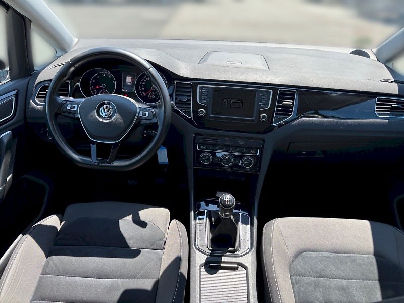 Volkswagen Golf Sportsvan (2015) Highline 1,4 TSI (92 kW) - fotka 22 z 31